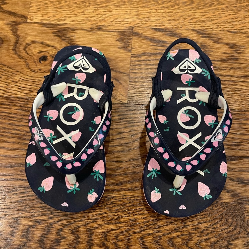 Strawberry Roxy Sandals(Toddler)
